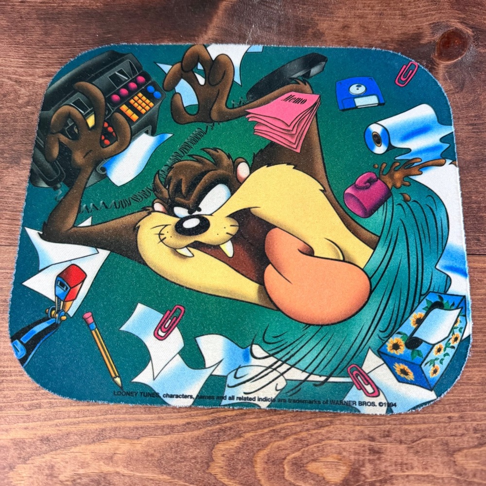 Vintage 1994 Looney Tunes Taz Tasmanian Devil Office Mouse Pad Warner Bros 9x8